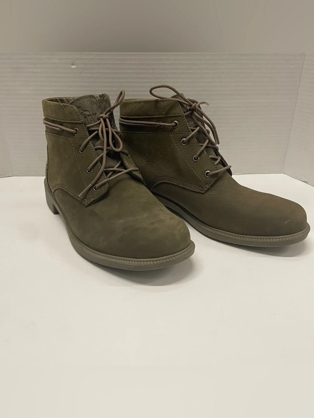 KODIAK Womens Size 10 Original Wrap Waterproof Boots Dark Olive Green/Brown